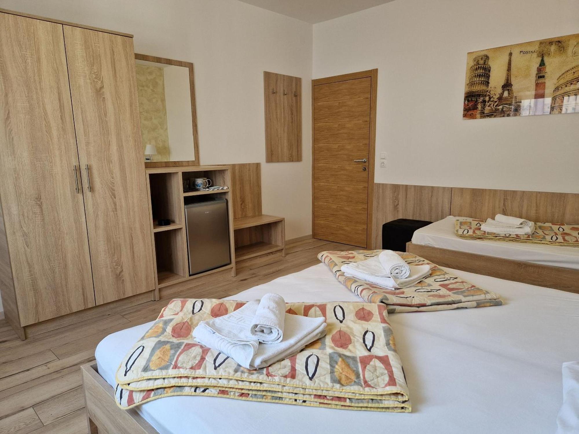 Apartment And Rooms Amenka 诺瓦利娅 外观 照片