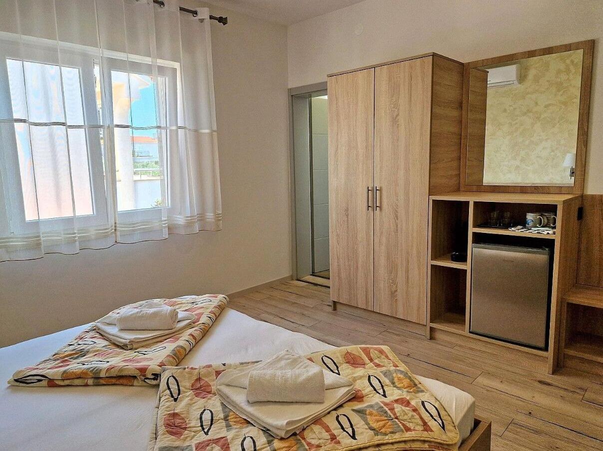 Apartment And Rooms Amenka 诺瓦利娅 外观 照片